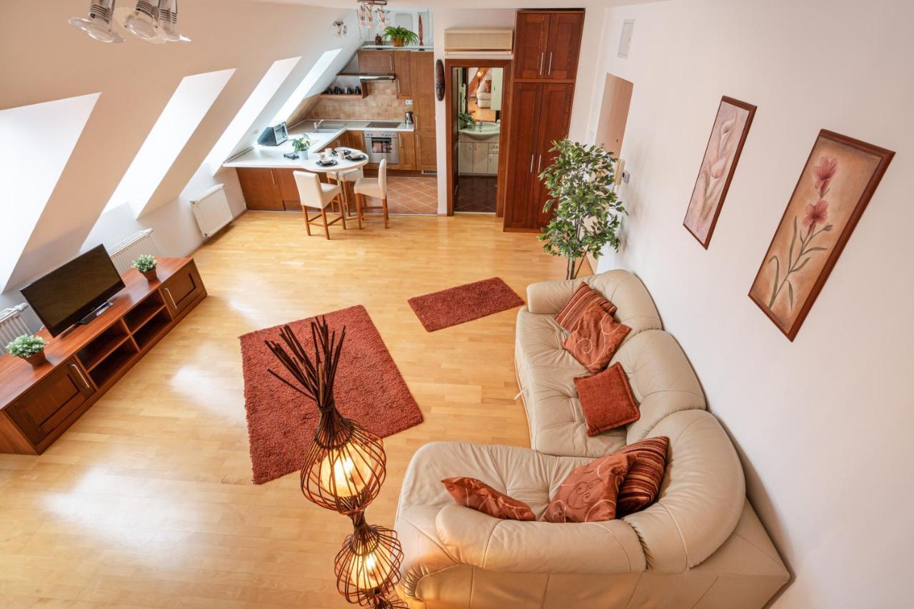 Beautiful Apartment With Ac Budapest Ngoại thất bức ảnh