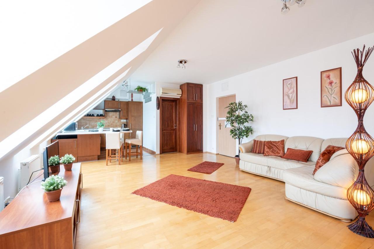 Beautiful Apartment With Ac Budapest Ngoại thất bức ảnh